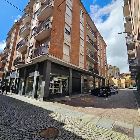 公寓 Casa Alfieri 4 *